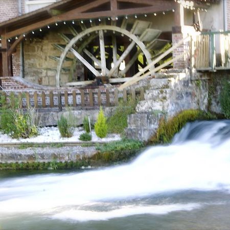 Logis Moulin Des Forges Hotel Saint-Omer-en-Chaussée Buitenkant foto
